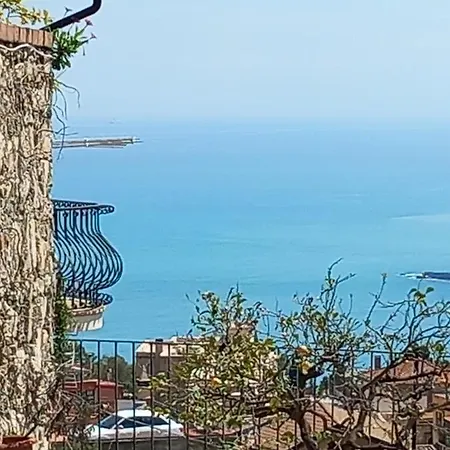 Marina'S Apartment Daire Taormina