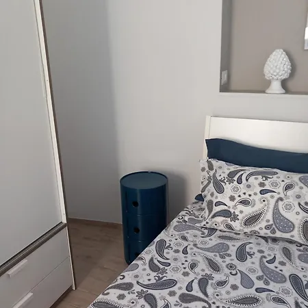 Marina'S Apartment Daire *