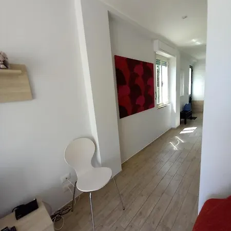 Marina'S Apartment