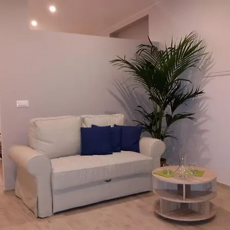 Marina'S Apartment
